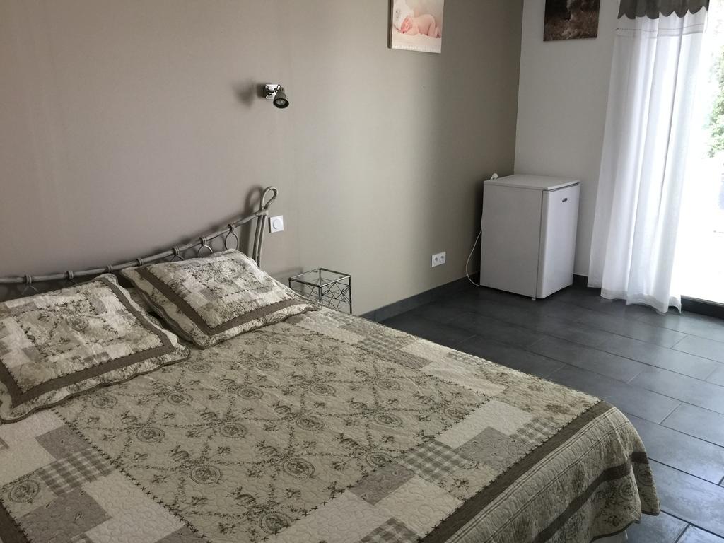 Chambres D'Hotes Le Mas Du Bijou Bleu 퓌제 쉬르 아르장 외부 사진