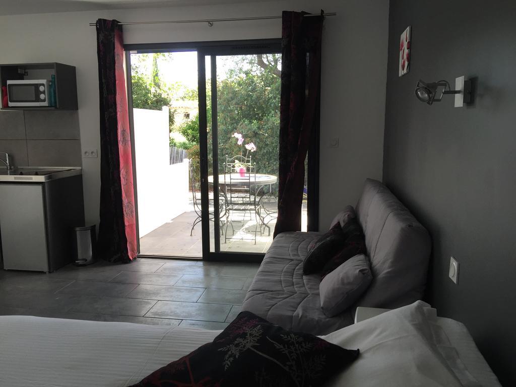Chambres D'Hotes Le Mas Du Bijou Bleu 퓌제 쉬르 아르장 외부 사진