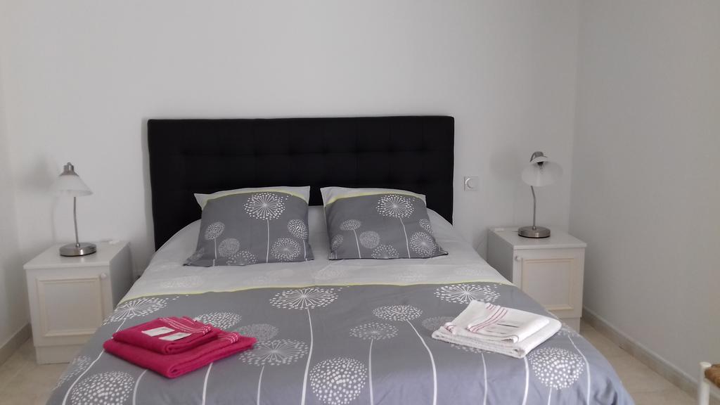 Chambres D'Hotes Le Mas Du Bijou Bleu 퓌제 쉬르 아르장 외부 사진